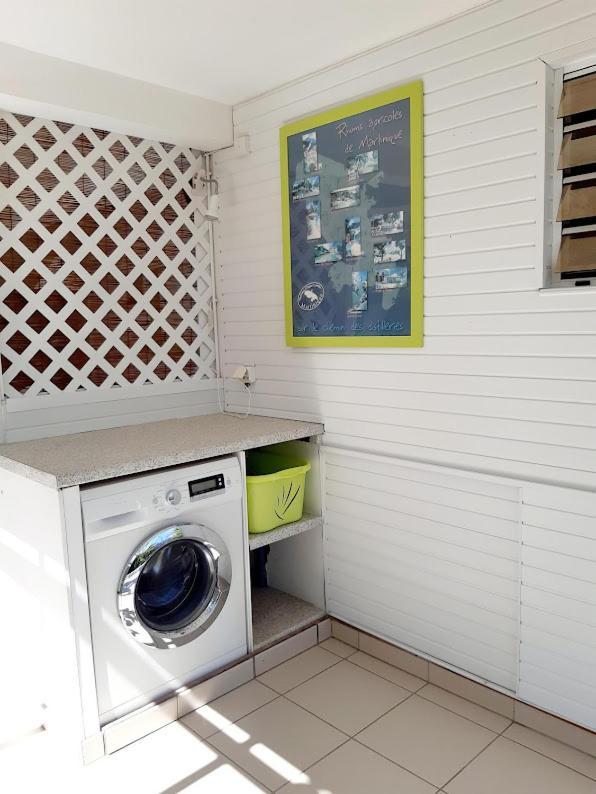 Apartamento Sainte-Luce 2 T1 Hibiscus Et Colibris Exterior foto