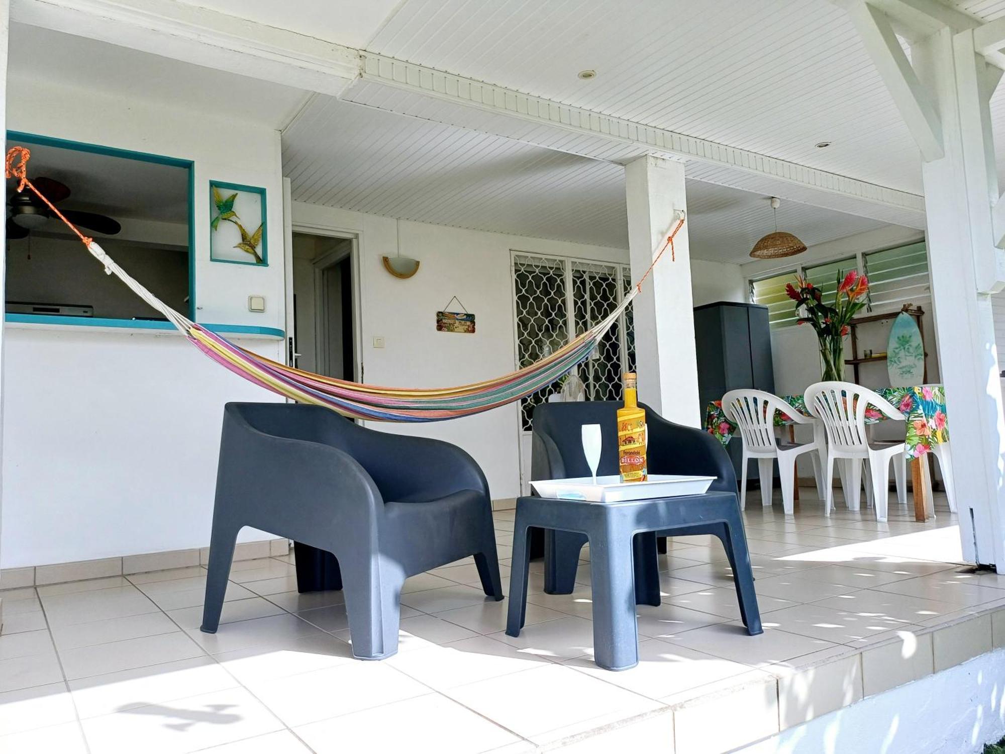 Apartamento Sainte-Luce 2 T1 Hibiscus Et Colibris Exterior foto