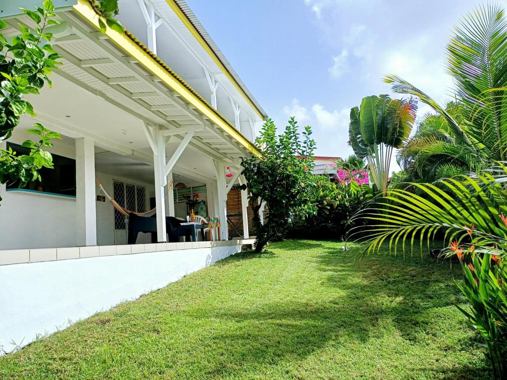 Apartamento Sainte-Luce 2 T1 Hibiscus Et Colibris Exterior foto